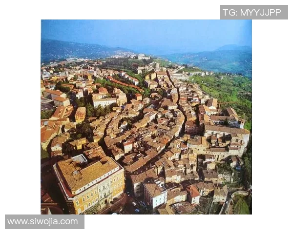 佩鲁贾主场迎战罗马期待精彩对决双方球迷热情高涨气氛火爆 佩鲁贾主场迎战罗马期待精彩对决双方球迷热情高涨气氛火爆